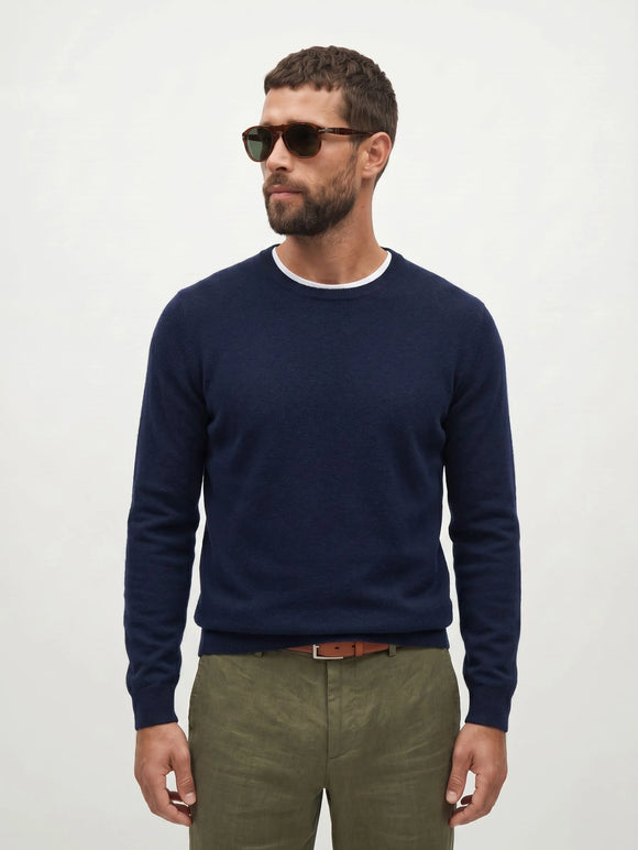 BVM KN SWT 001 NVY 03 half body front
