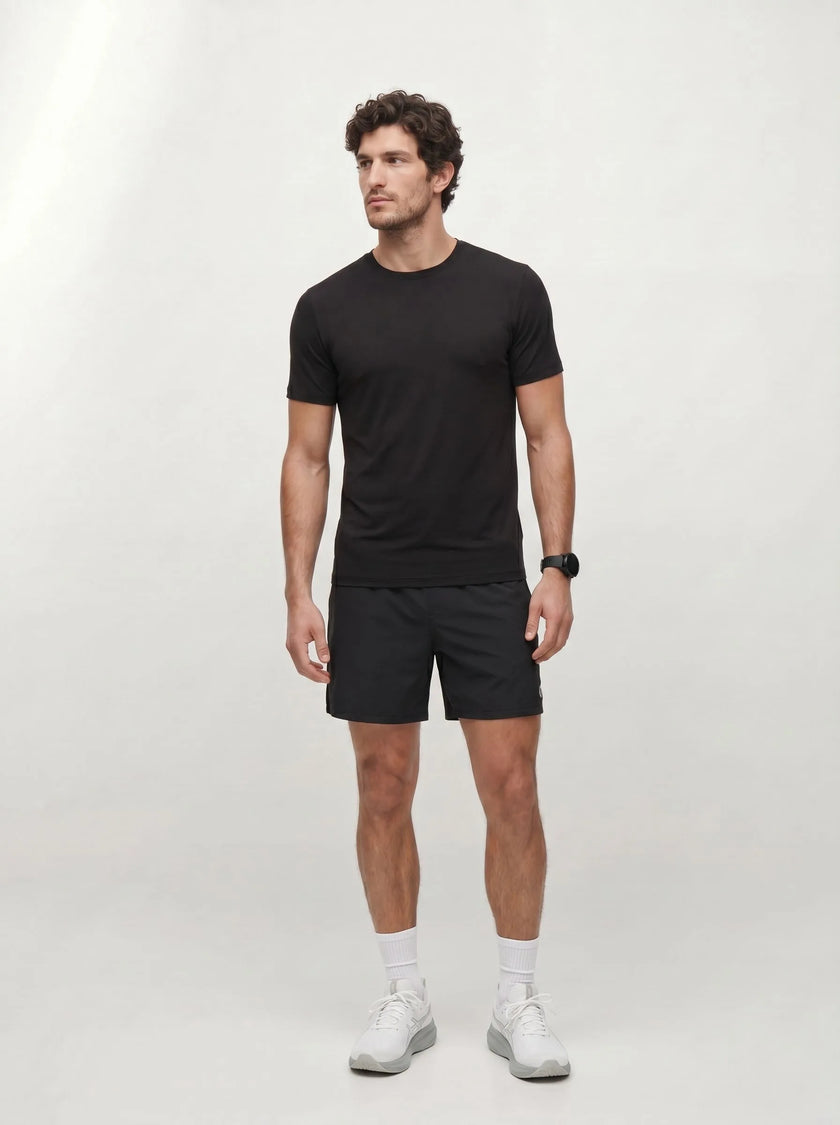 BVM TP TEE 004 BLK 03 half body front
