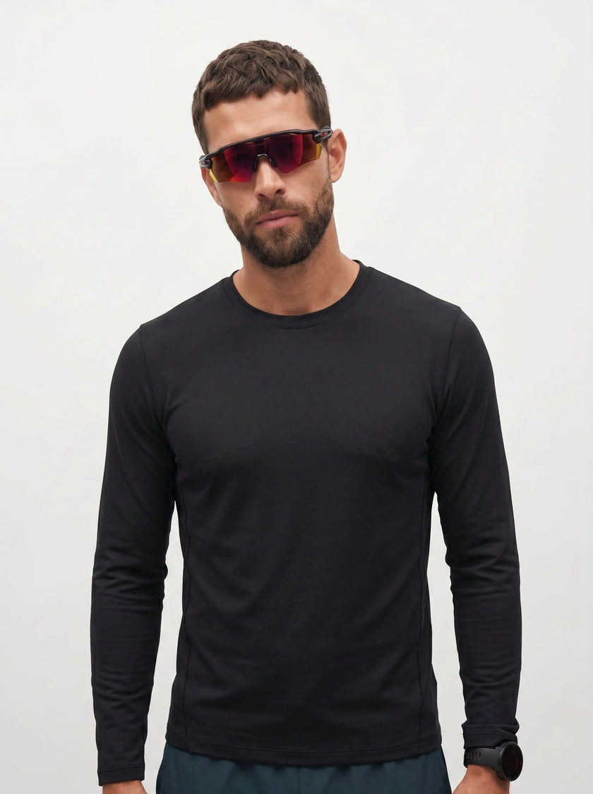 BVM TP TEE 009 BLK 04 half body front alt